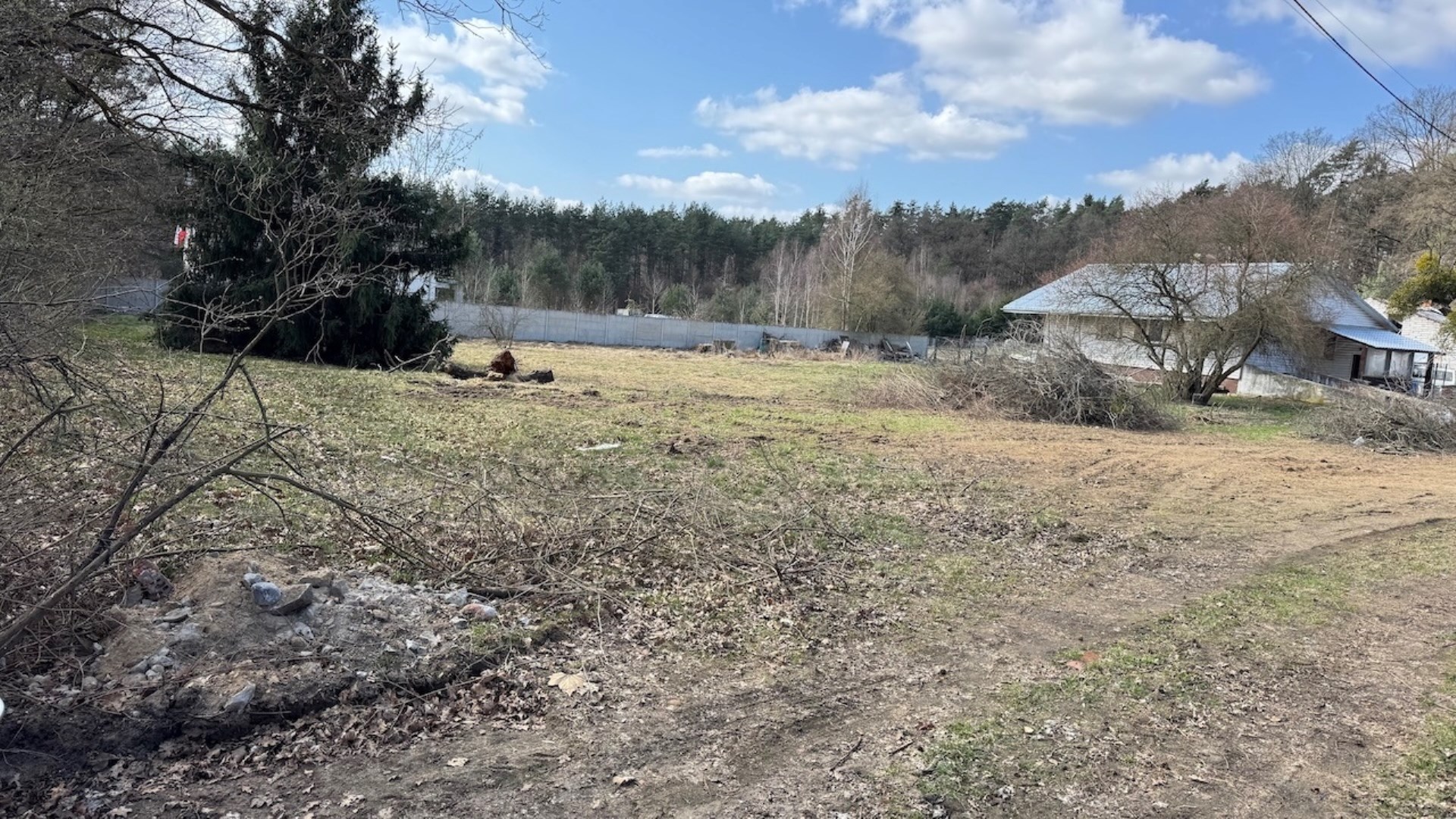 Działka na sprzedaż