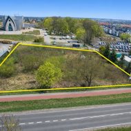 Działka na sprzedaż