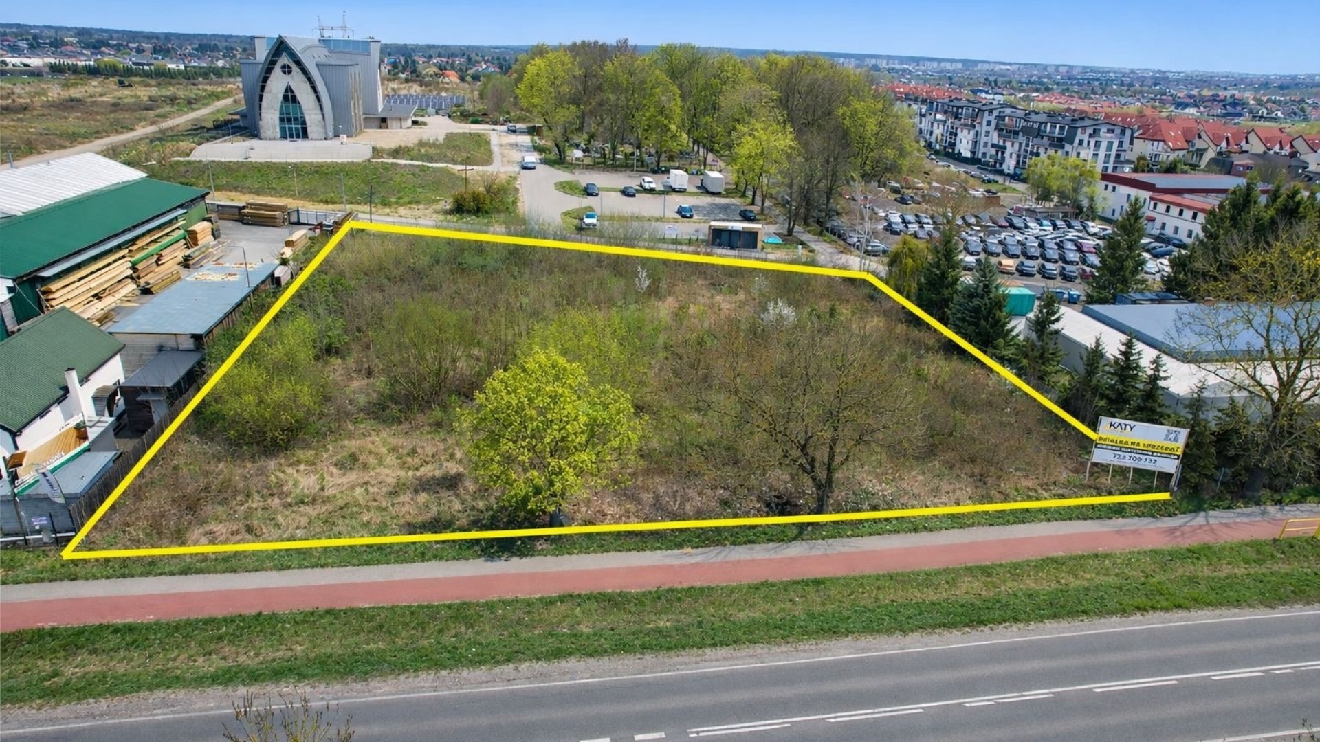 Działka na sprzedaż